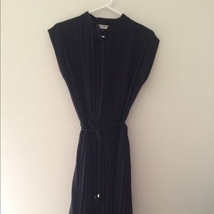 Cap sleeve black dress